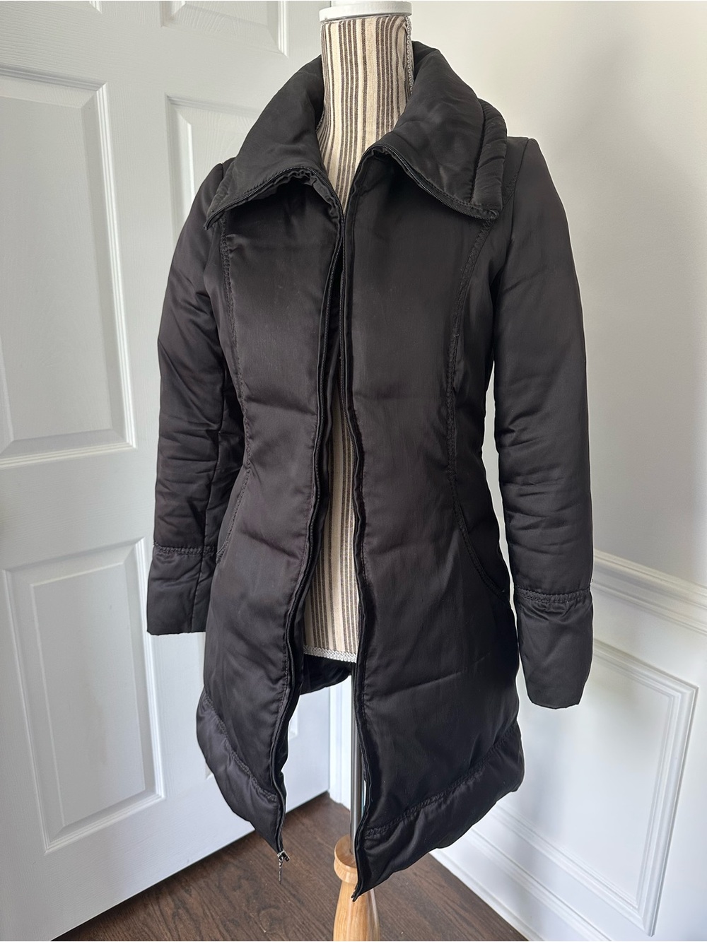 Via Spiga Black Down Puffer Coat XS Long Winter Jacket 70% Down Filled